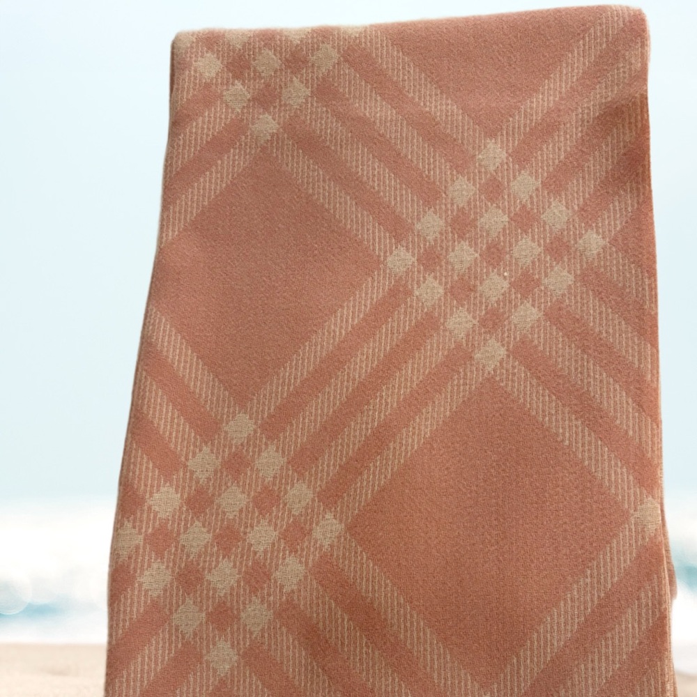 Pink Geometric Patterned Fringed Wrap Scarf - Picture 2 of 4